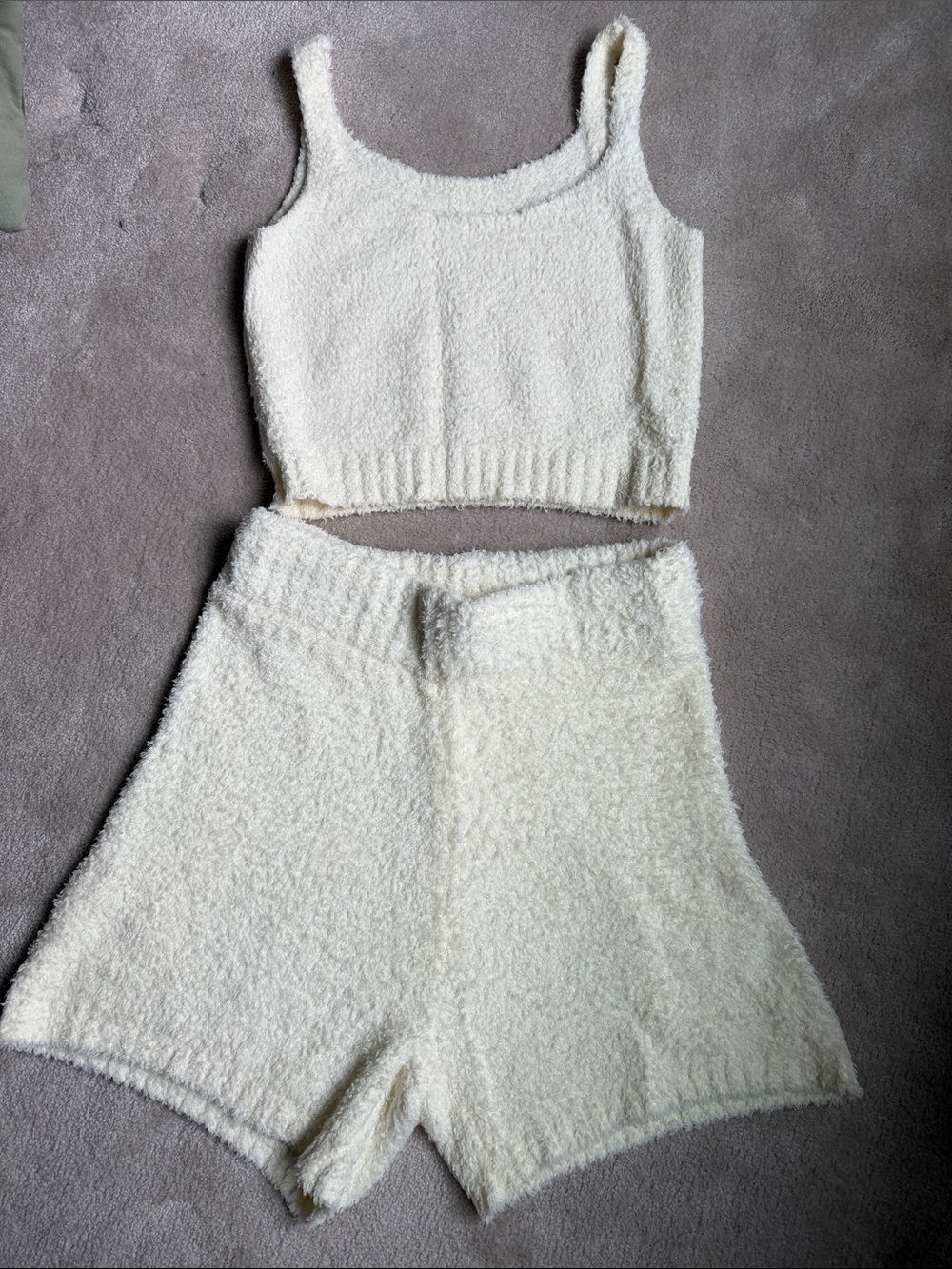 SKIMS Cozy Collection Boucle set